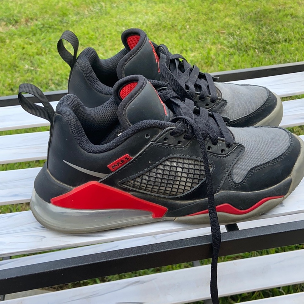 Kids Nike Air Jordan Mars 270